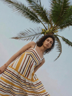 Сарафан с ярусной юбкой в крупную полоску