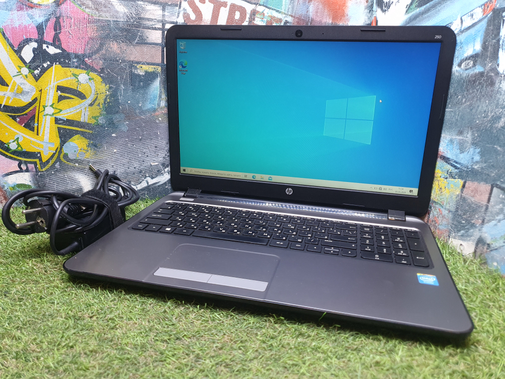 Ноутбук HP Celeron/4Gb/HDD 500 Gb
