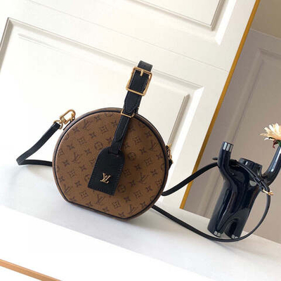 Louis Vuitton Petite Boite Chapeau