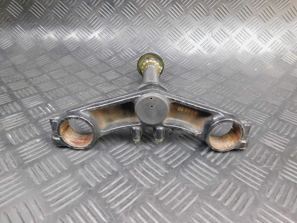 Траверса нижняя Yamaha TDM850 RN03J 2001