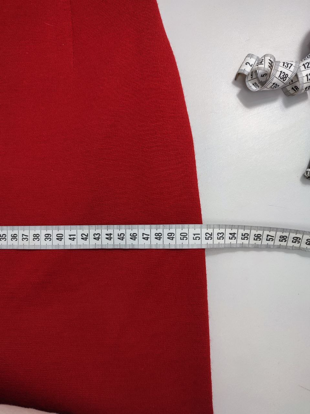 Юбка ярко-красная стильная 48 размер