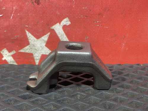 Кронштейн форсунки двигателя 2017г.