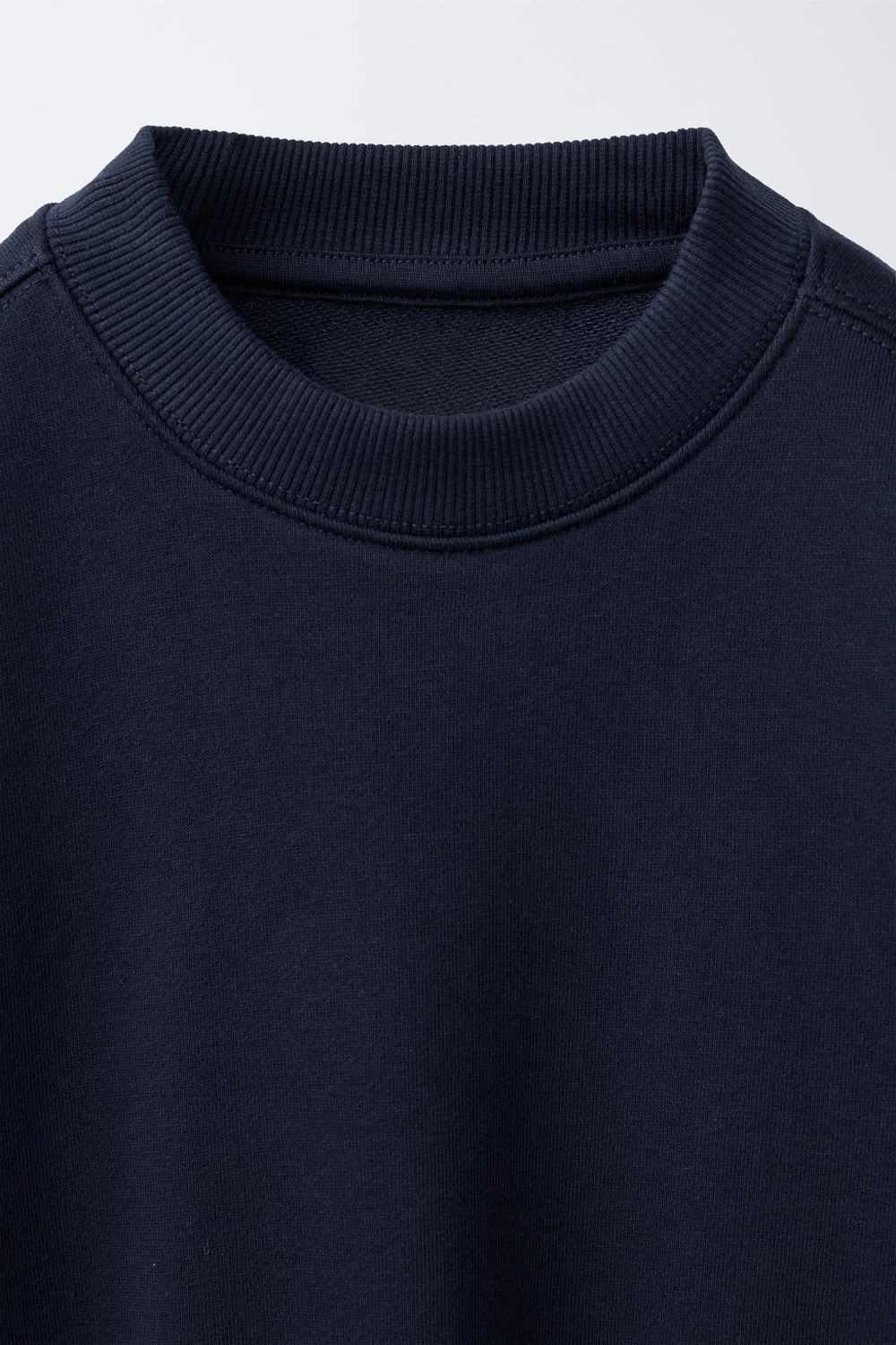 ZARA ОДНОТОННАЯ ТОЛСТОВКА, МОРСКОЙ СИНИЙ