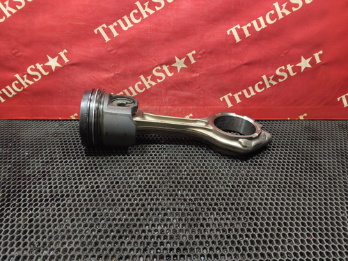 Поршень с шатуном 2020г