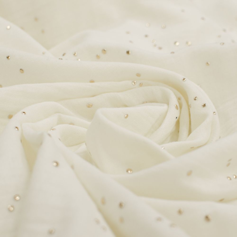 Айвори с золотыми точками