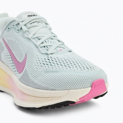Женские Кроссовки для бега Nike Vomero 18 barely grey/pale ivory/cannon/playful pink