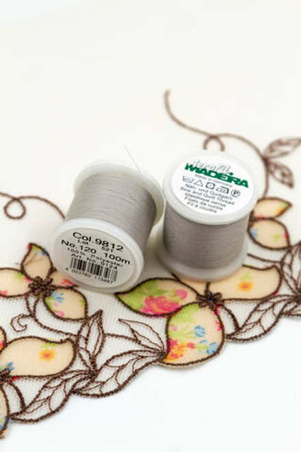Нитки швейные Madeira aerofil №120 Col. 9812 серый светлый (100 м)