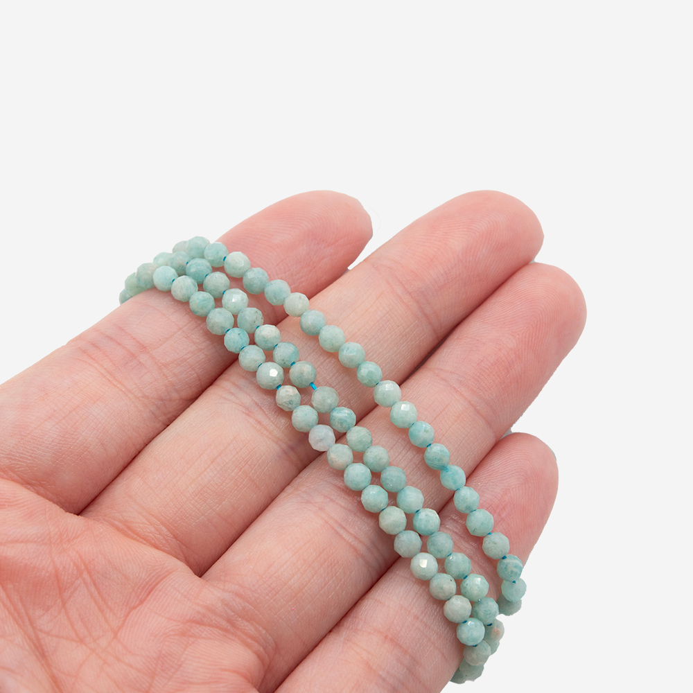 Амазонит натуральный, 3,4мм, шар, микроогранка