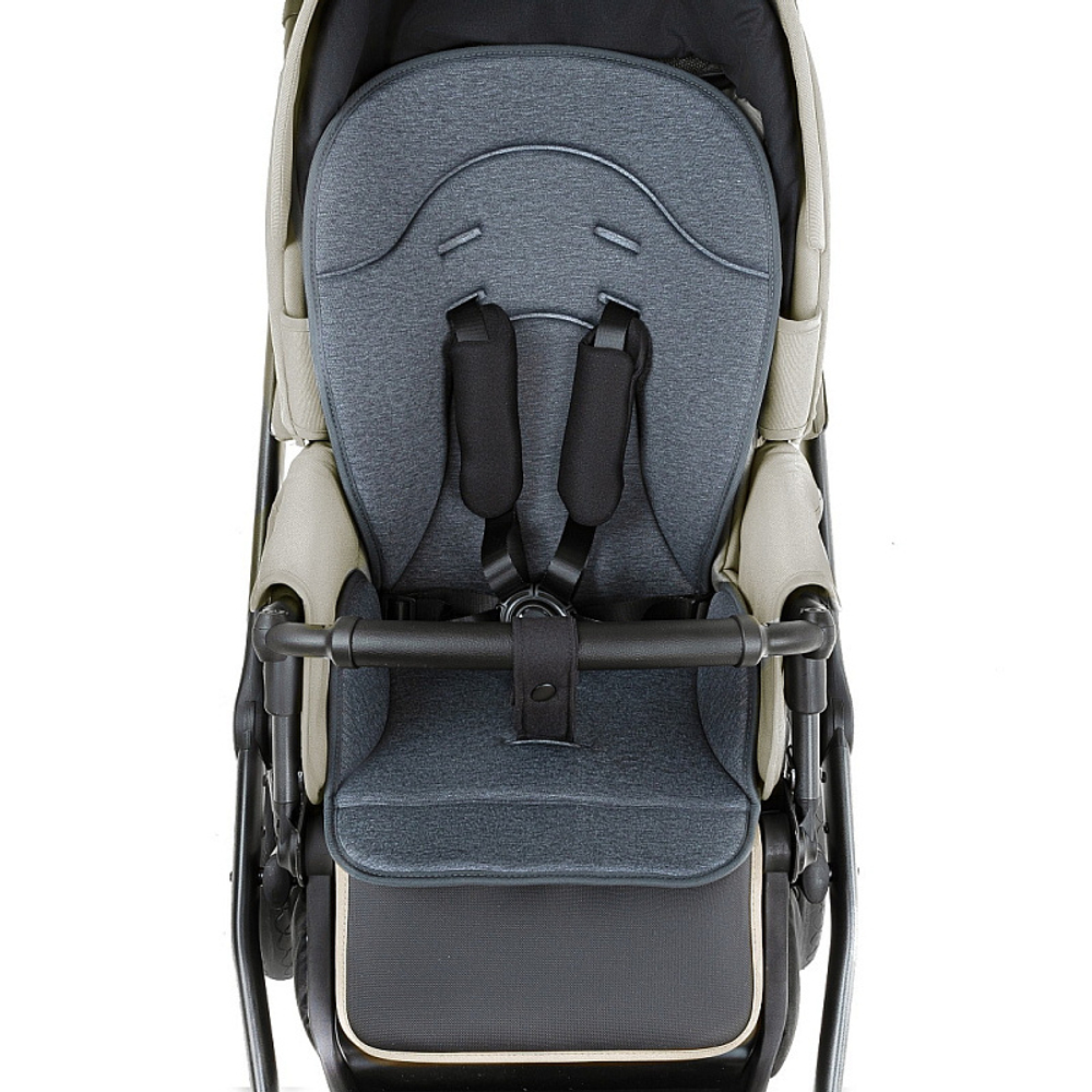 Детская коляска Roan Bass Next 2.0 3 в 1 с автокреслом Tutis Elo Lux EduSky Black BSN/45/2 Marzipan/Black/руч.Cappuccino(2 места)