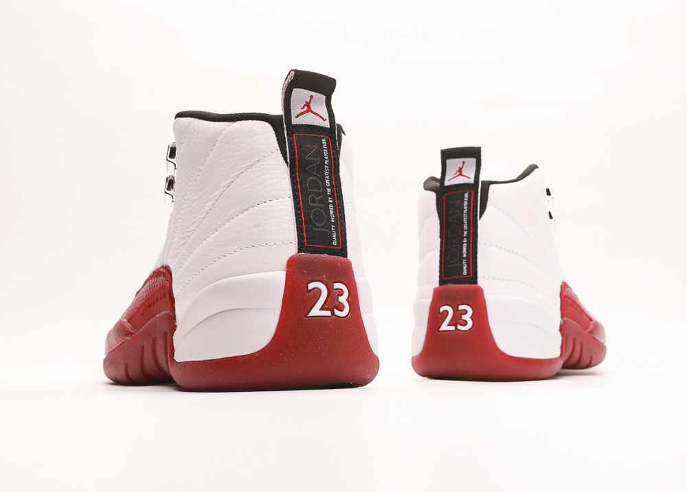 Air Jordan 12 Cherry