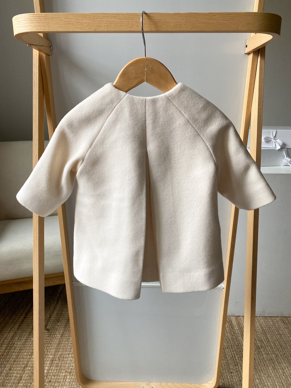 Новое шерстяное пальто Il Gufo, 68