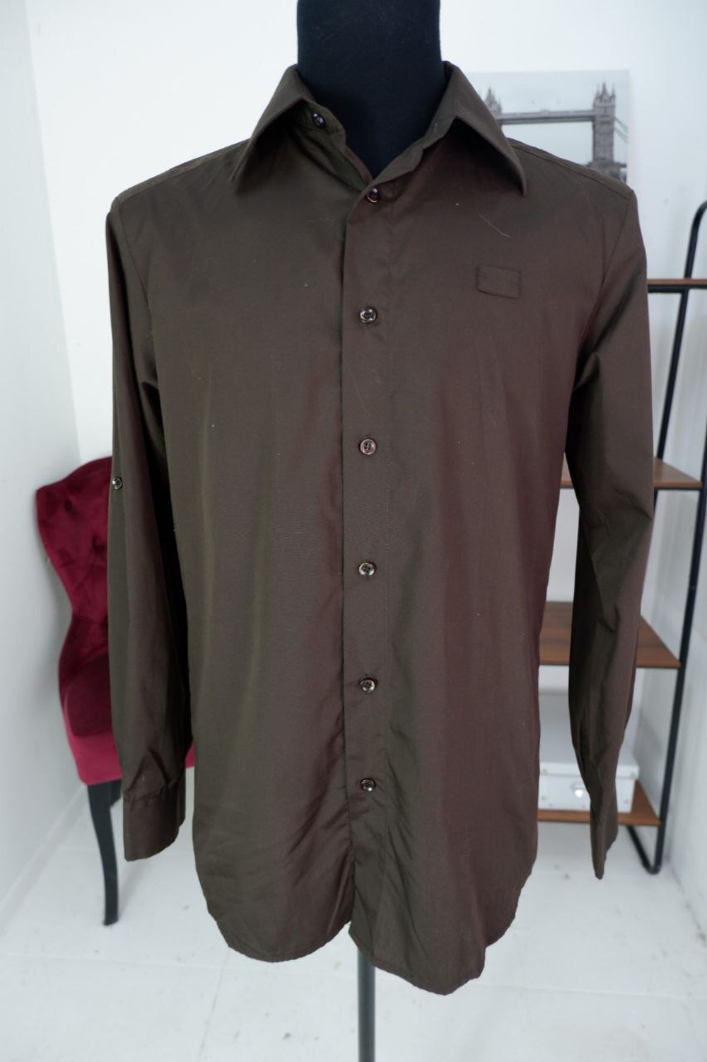 Рубашка мужская в шоколадном оттенке 48 размер
