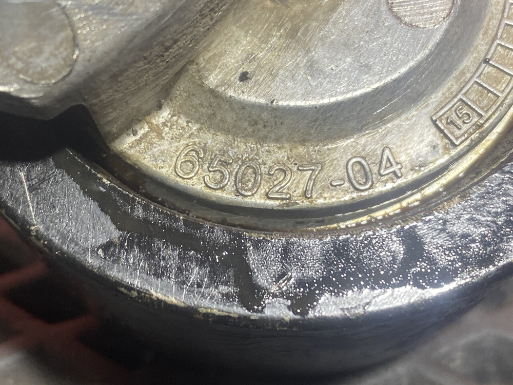 Ролик натяжитель приводного ремня