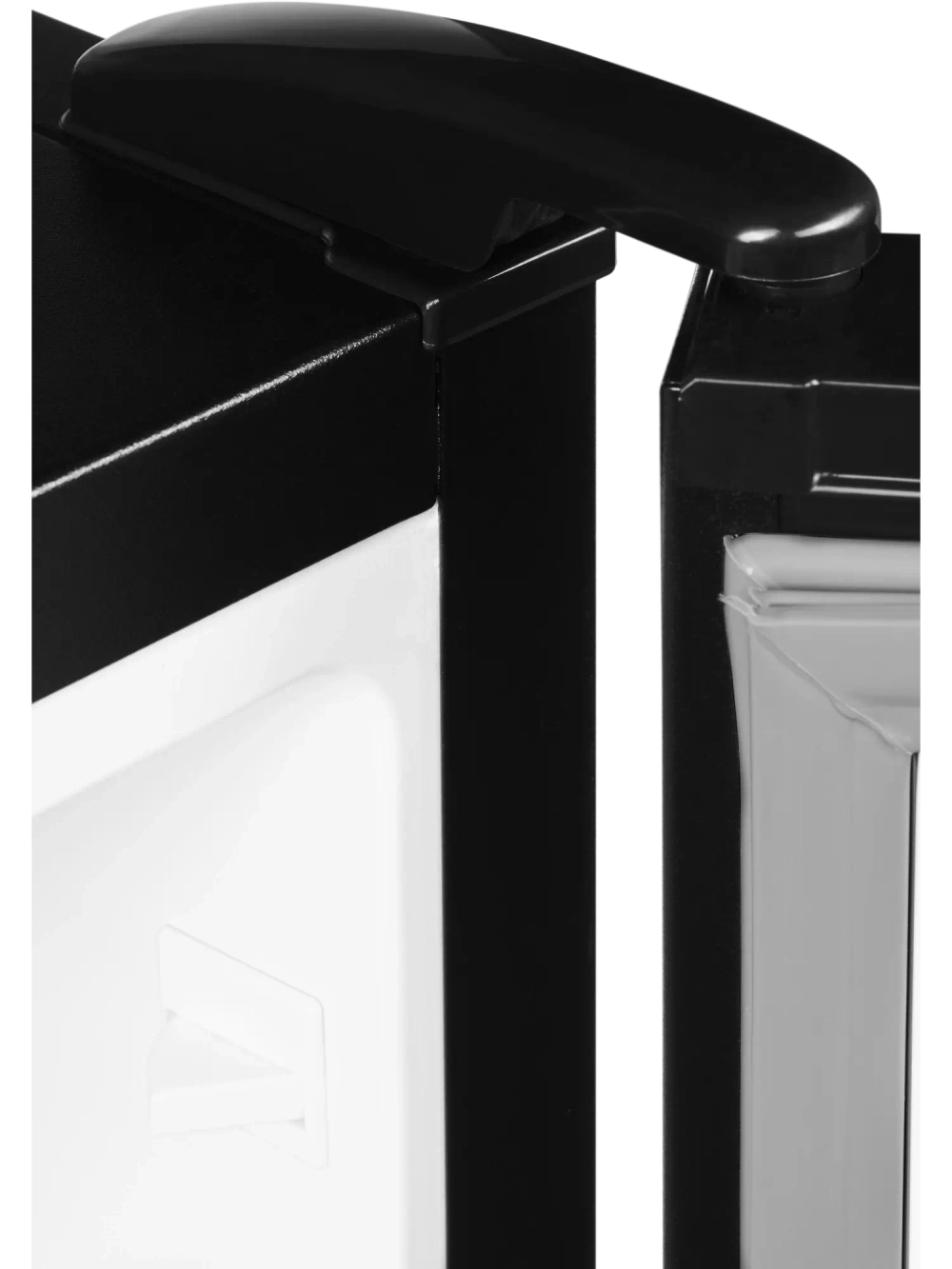 Холодильник Nord NRB 132 B