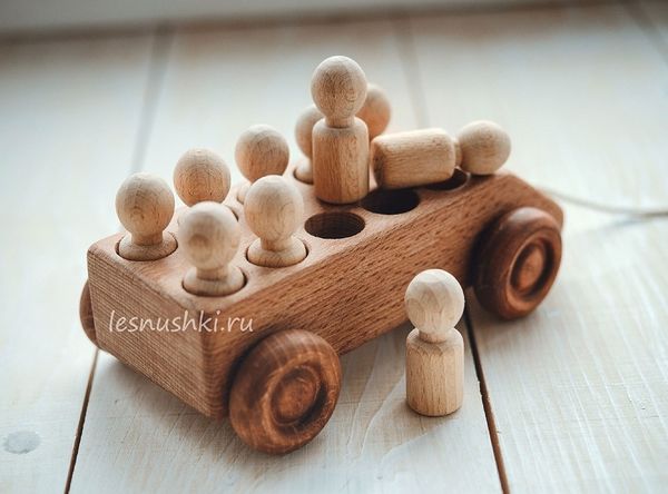 Машинка с 10 пассажирами......
