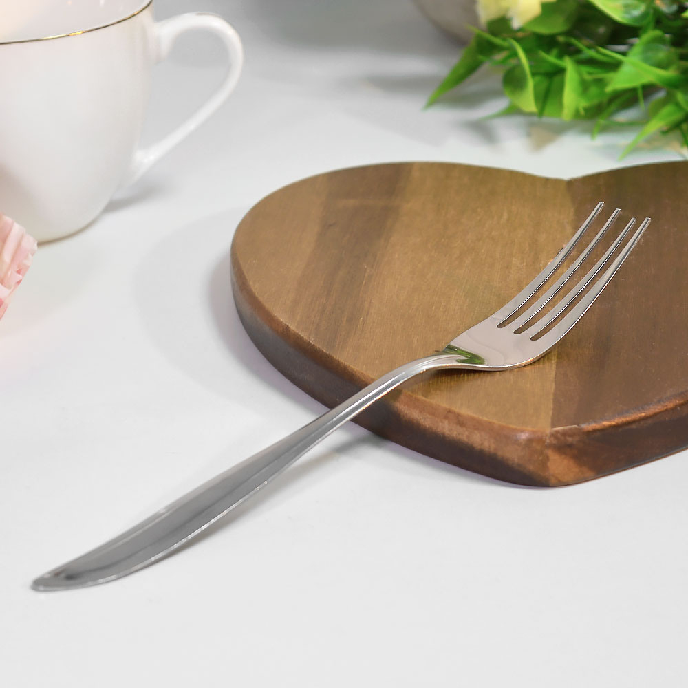 Вилка столовая "Вираж" М-14