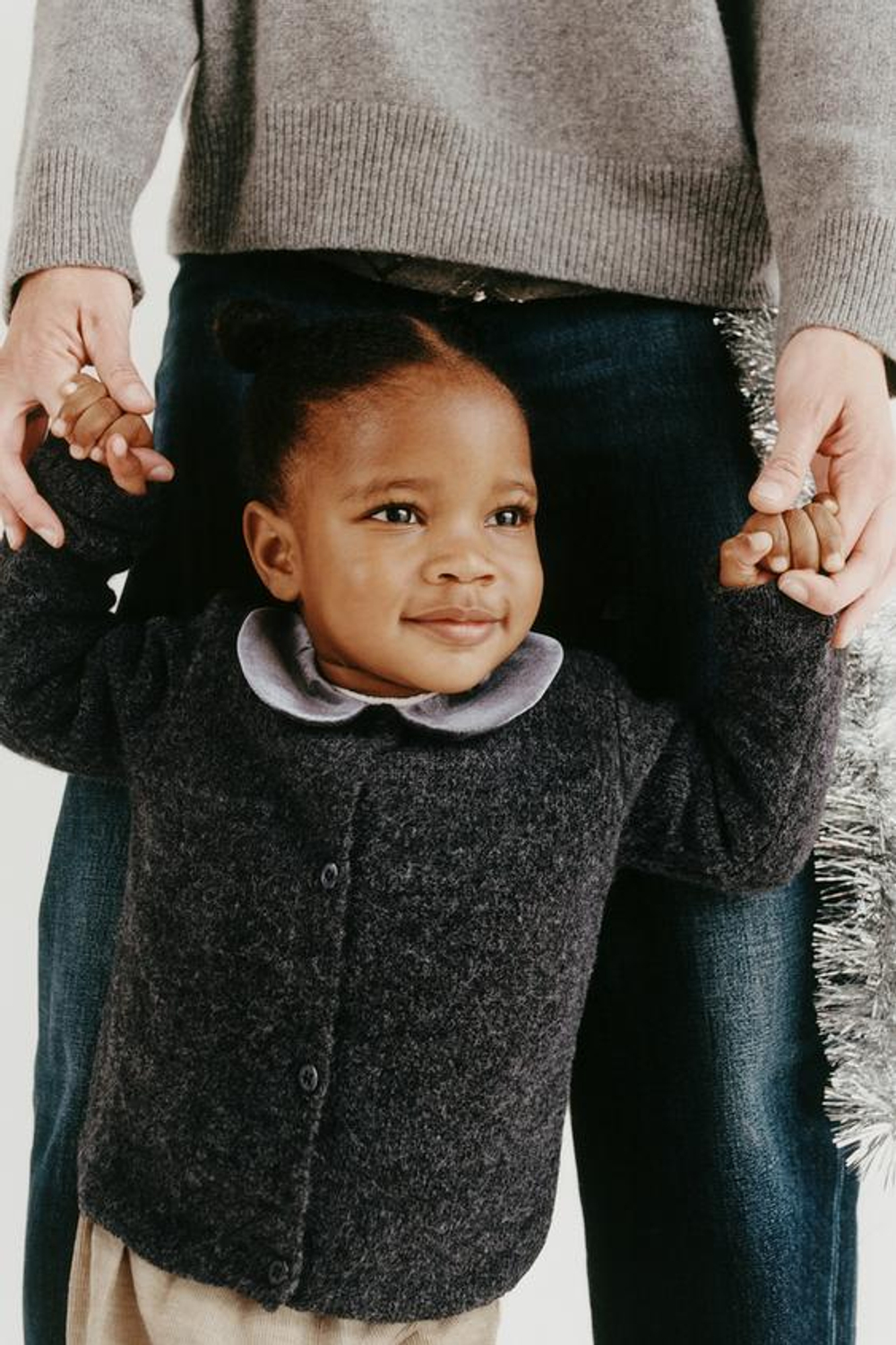 ZARA ВЕЛЬВЕТОВЫЙ КАРДИГАН С КРУГЛЫМ ВОРОТНИКОМ, ТЕМНО-СЕРЫЙ