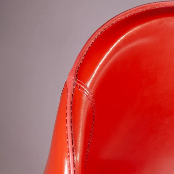 Полубарный стул Albert красная кожа