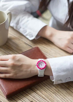 Часы Casio LRW-200H-4B