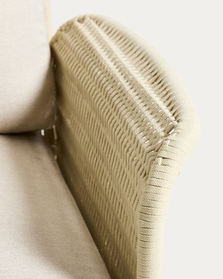 Уличное кресло Alipa из акации и веревки цвета экрю