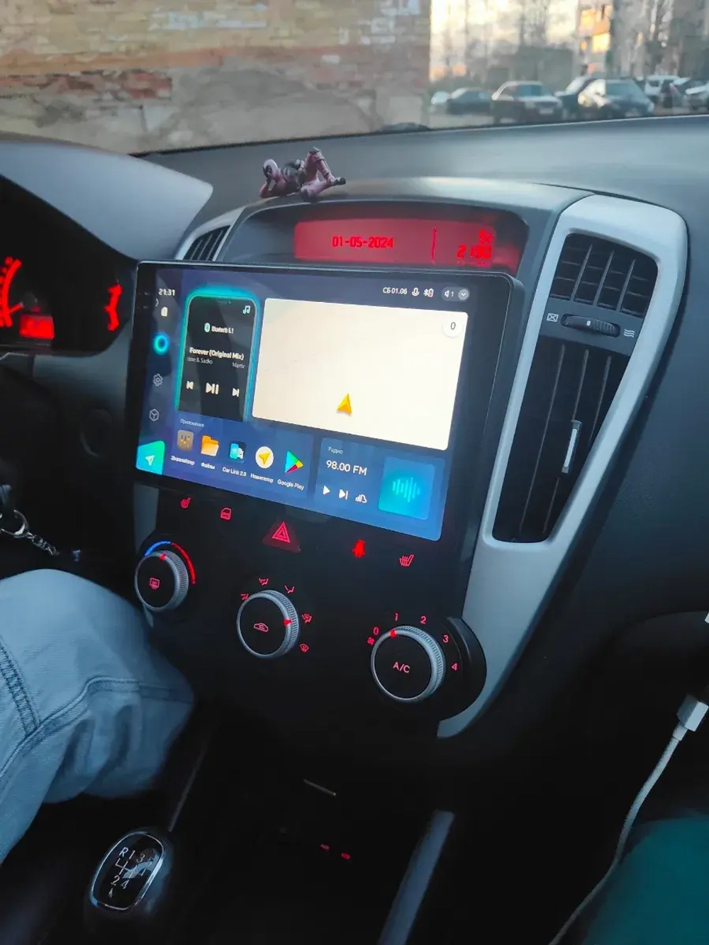 Магнитола для KIA Ceed 1 2010-2012, Venga 2010-2015 - FarCar BM3033M-2K монитор 9.5" 2K QLED на Android 14, TS10, 4+32Гб, CarPlay, 4G SIM-слот