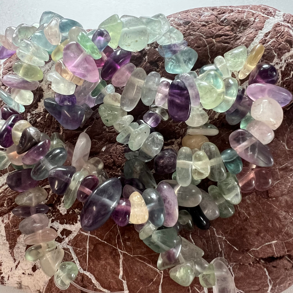 Флюорит. Камни для изделий на заказ. Цена зависит от вида заказанного изделия