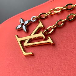 Louis Vuitton Pochette LV Bloom