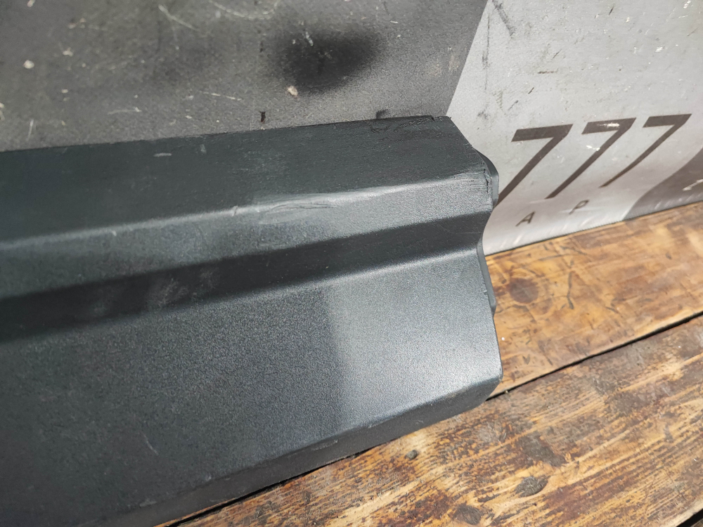 Накладка двери задней правой Geely Coolray 19-нв Б/У Оригинал 5081037900