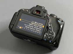 Canon 650D Не работает датчик положения экрана