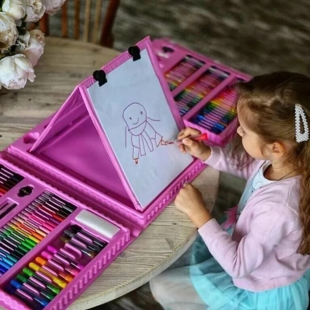 Набор для рисования "Чемоданчик юного художника", 208 предметов: карандаши, кисти, краски, фломастеры. с мольбертом, розовый