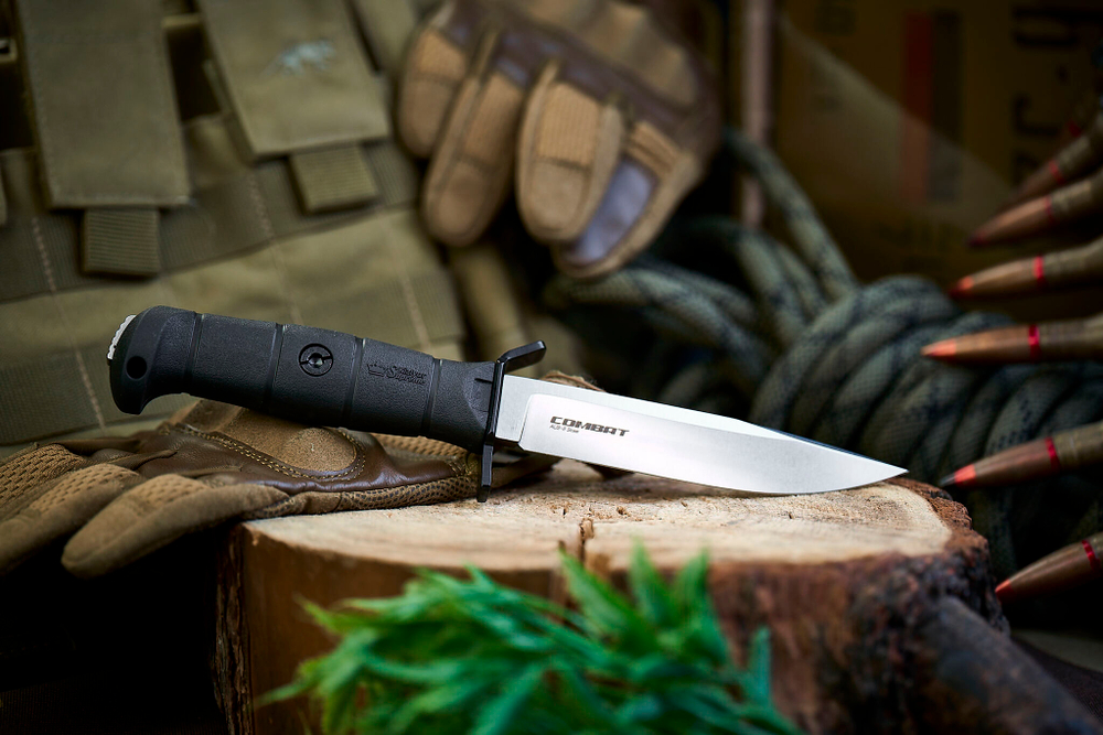 Нож Kizlyar Supreme COMBAT AUS-8 SW BKH PS (StoneWash, Black Kraton Handle, Polyamid Sheath)