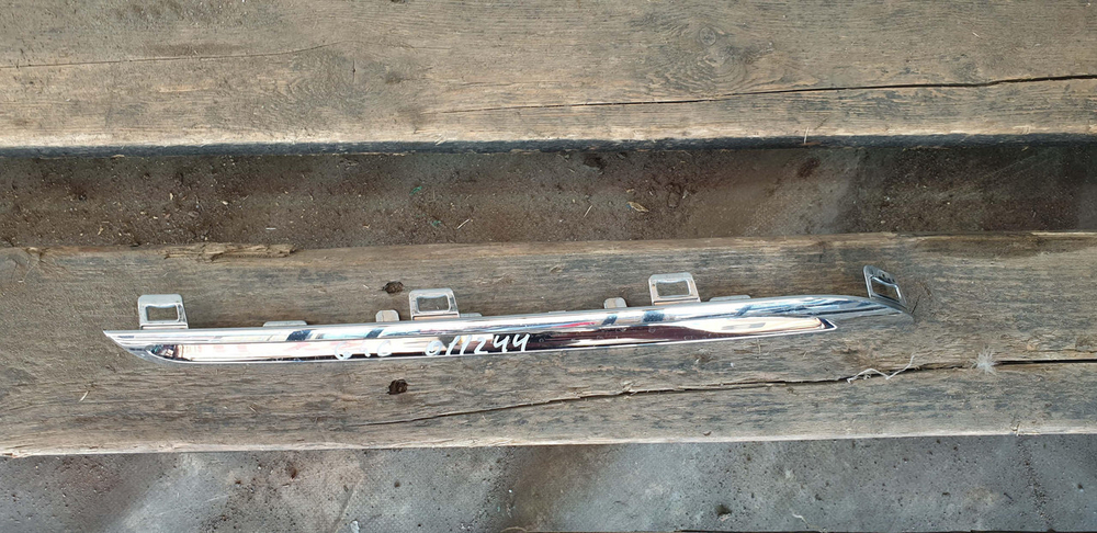 Молдинг решетки радиатора Mercedes GLC (X253) 15-19 Б/У Оригинал A2538880485