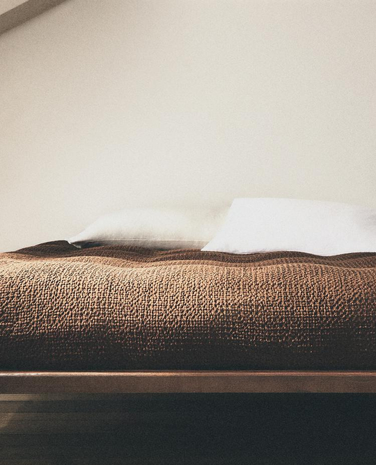 ZARA HOME ОДНОТОННЫЙ ПОДОДЕЯЛЬНИК (200 НИТЕЙ), КОРИЧНЕВЫЙ