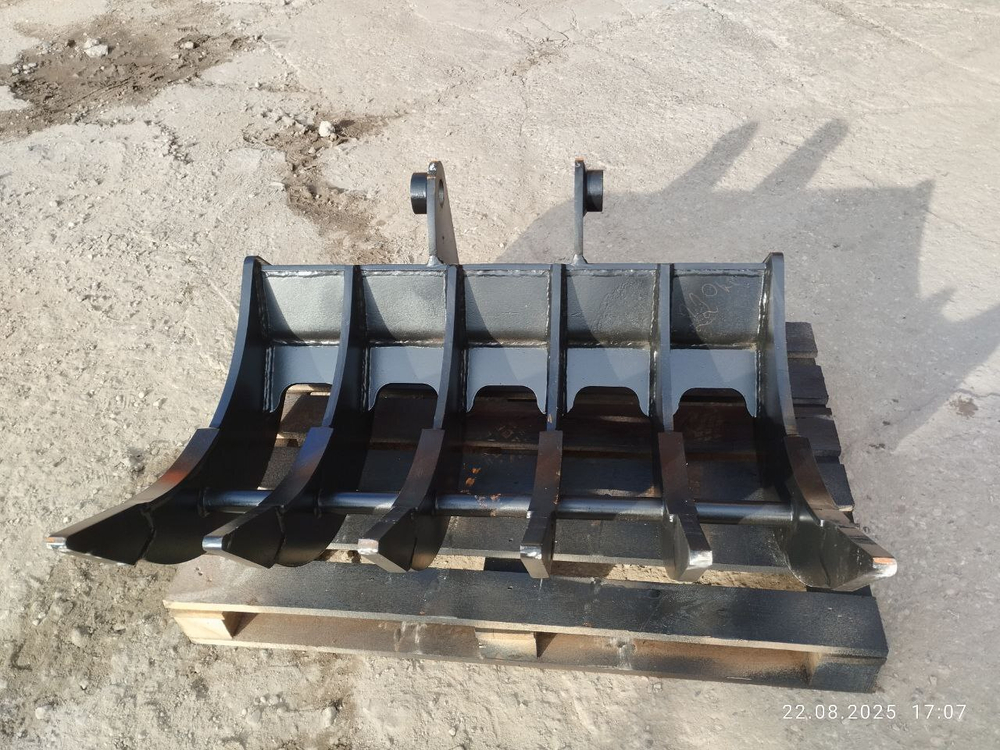 Корчеватель (грабли) CAT428/432/444