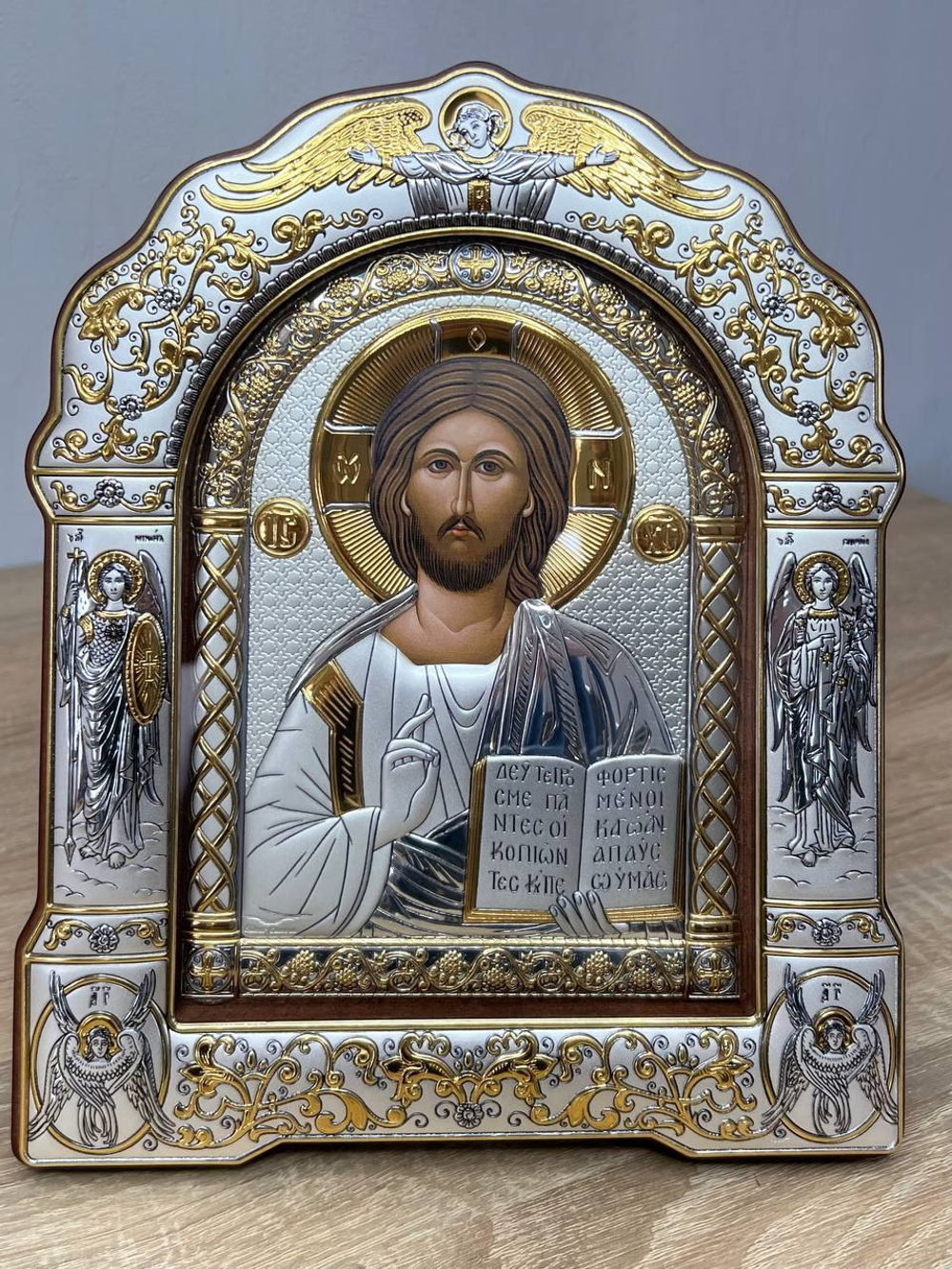 Спаситель, икона арочная с рамкой под стеклом, красное дерево 266х335