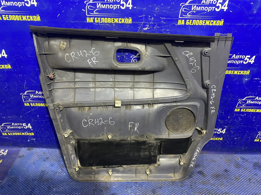 Обшивка двери TOYOTA LITEACE 2001