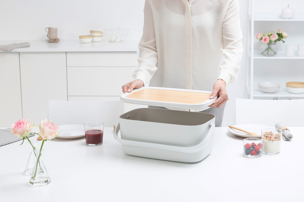 Хлебница Brabantia Nic светло-серая 128288