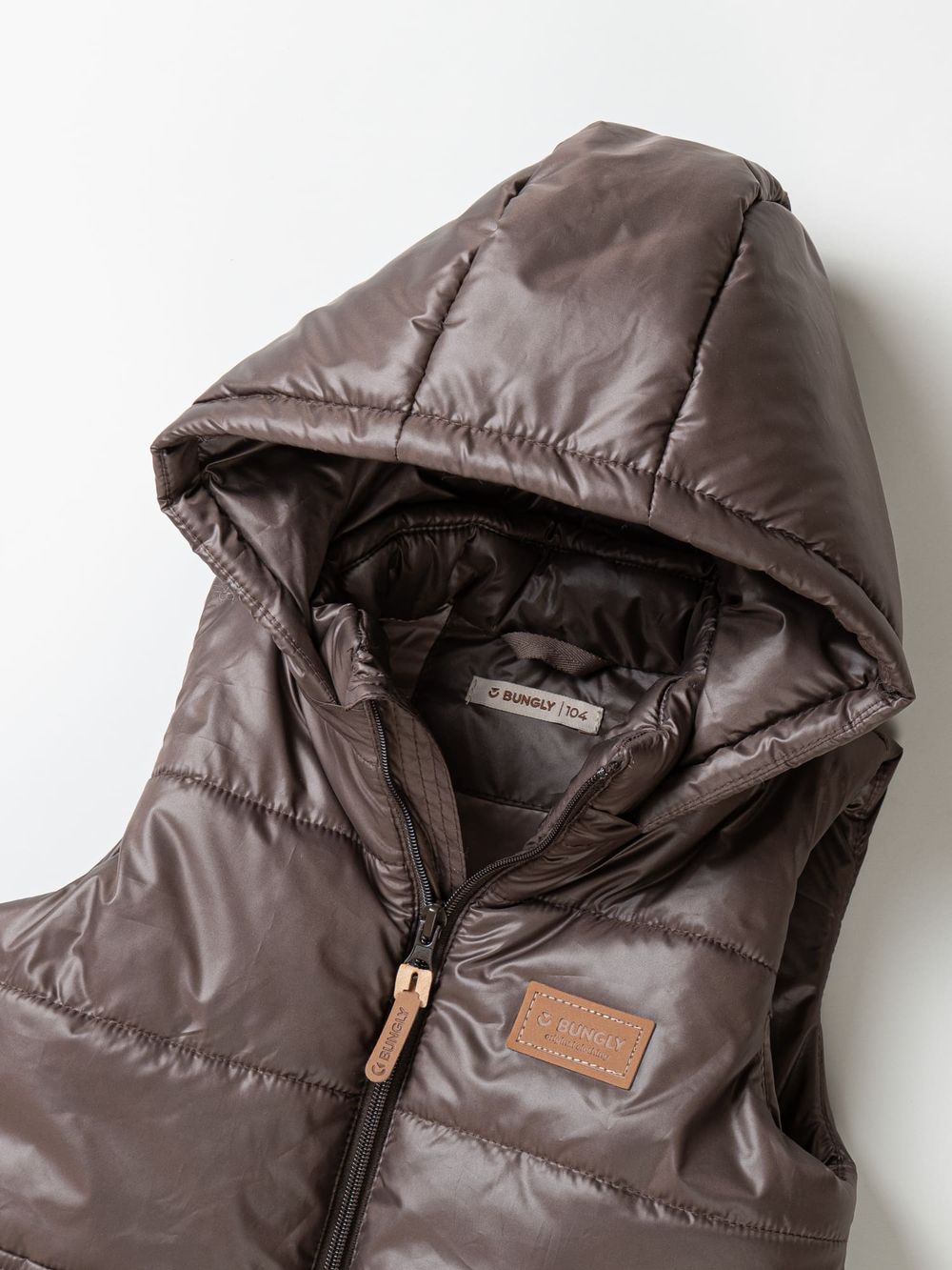 Жилет со съемным капюшоном "Шоколад"