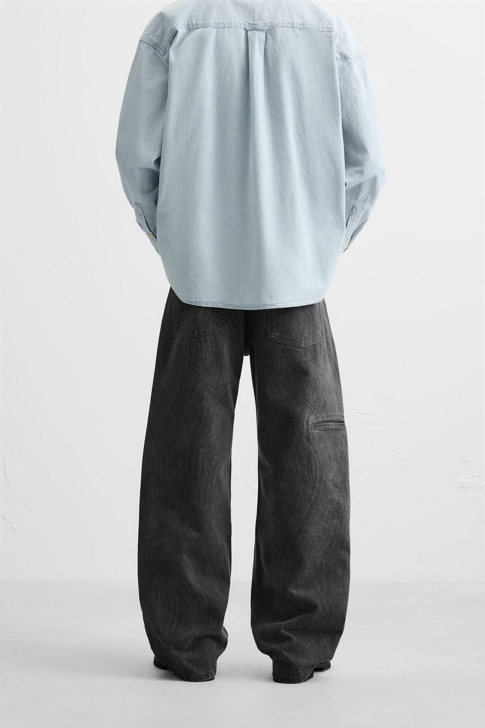 Джинсы baggy fit с волнами
