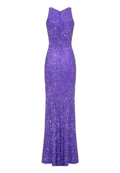 Длинное силуэтное платье