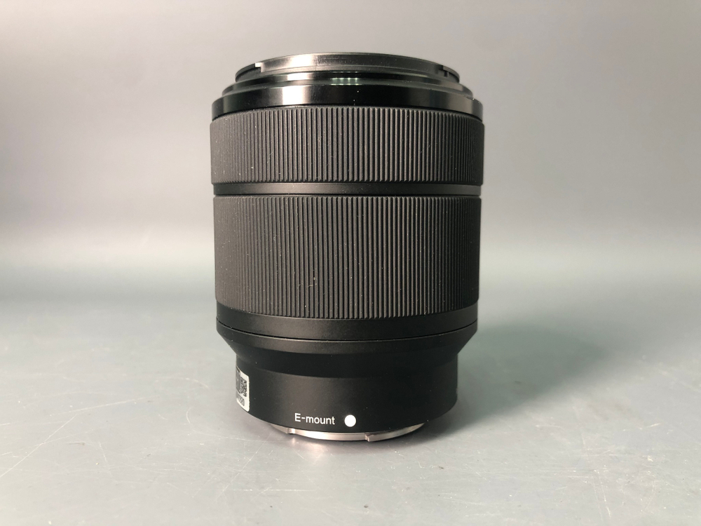 Sony 28-70mm 3.5-5.6 OSS