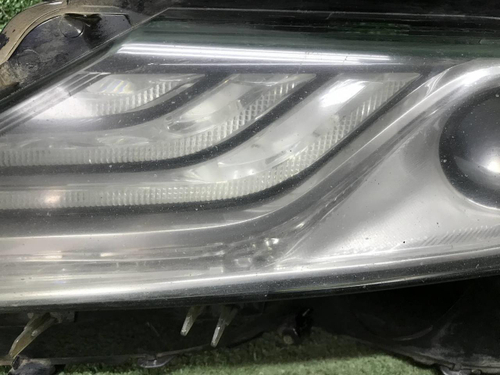Битая Фара левая Toyota Camry XV70 (2017-2021) LED