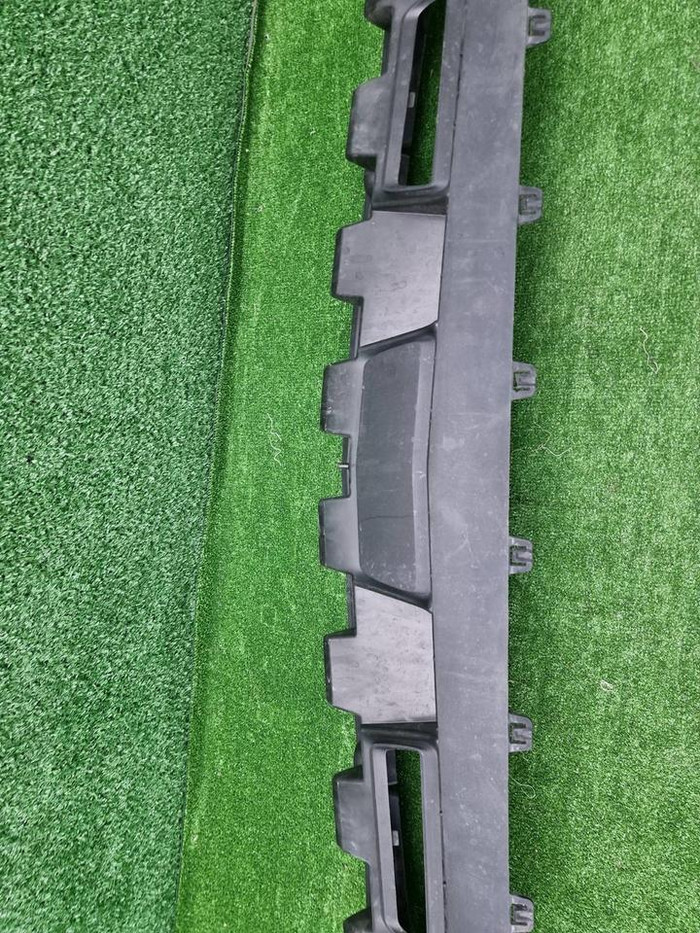 Юбка переднего бампера Mercedes GLC X253 19-22 AMG