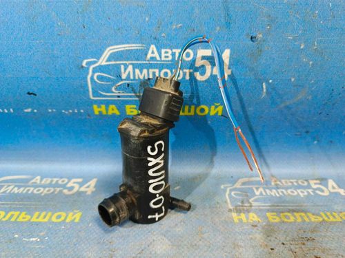 Моторчик бачка омывателя TOYOTA CAMRY 1996