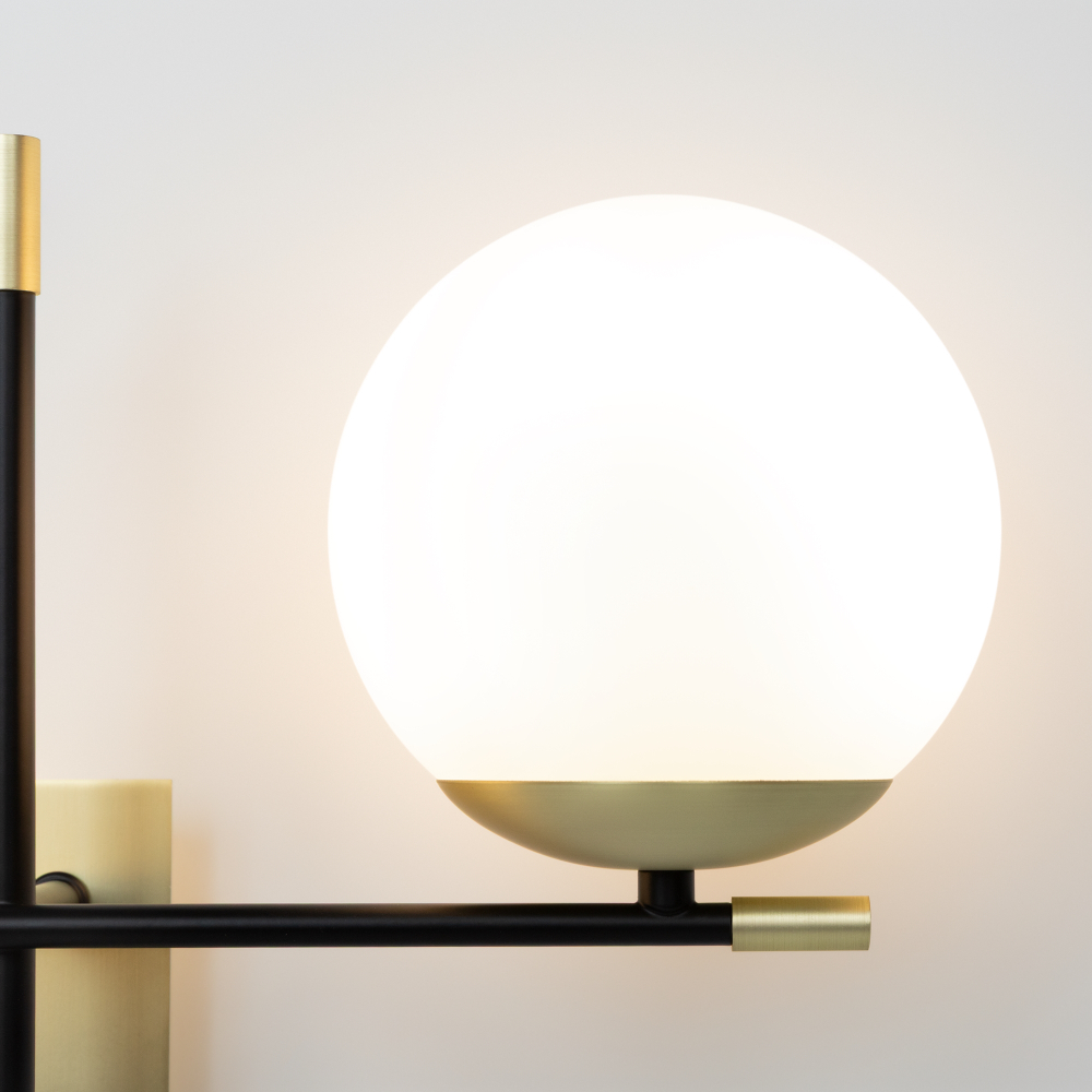 Настенный светильник (бра) Maytoni MOD050WL-02G