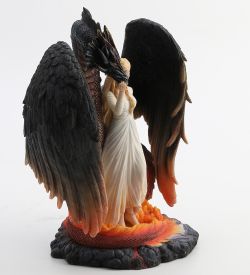 Veronese WS-1342 Статуэтка «Красавица и Злобный Змеевик»