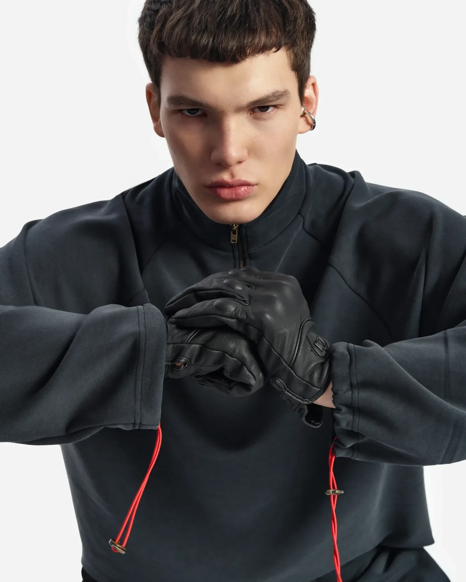 Свитшот из модала черный