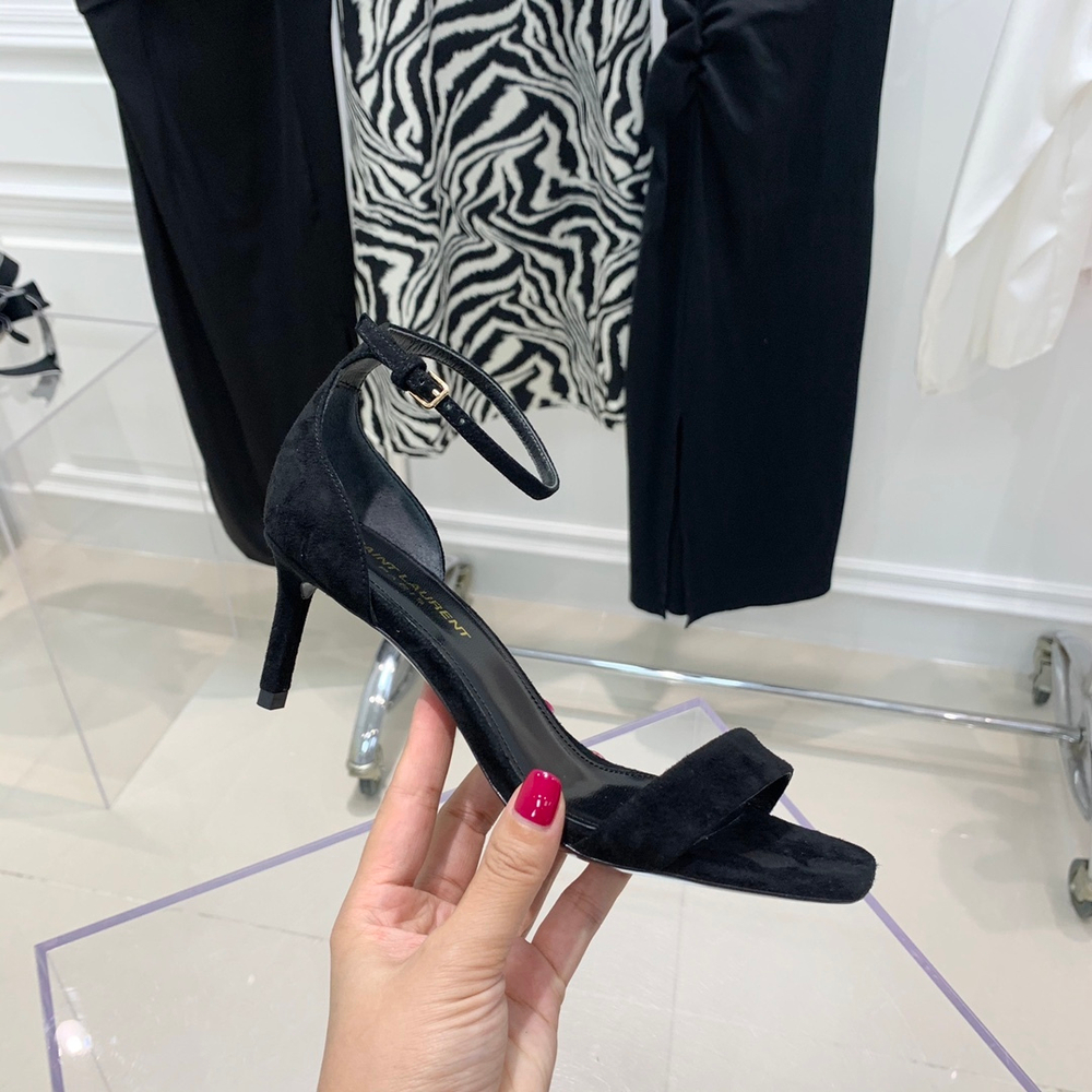 Saint Laurent Pumps