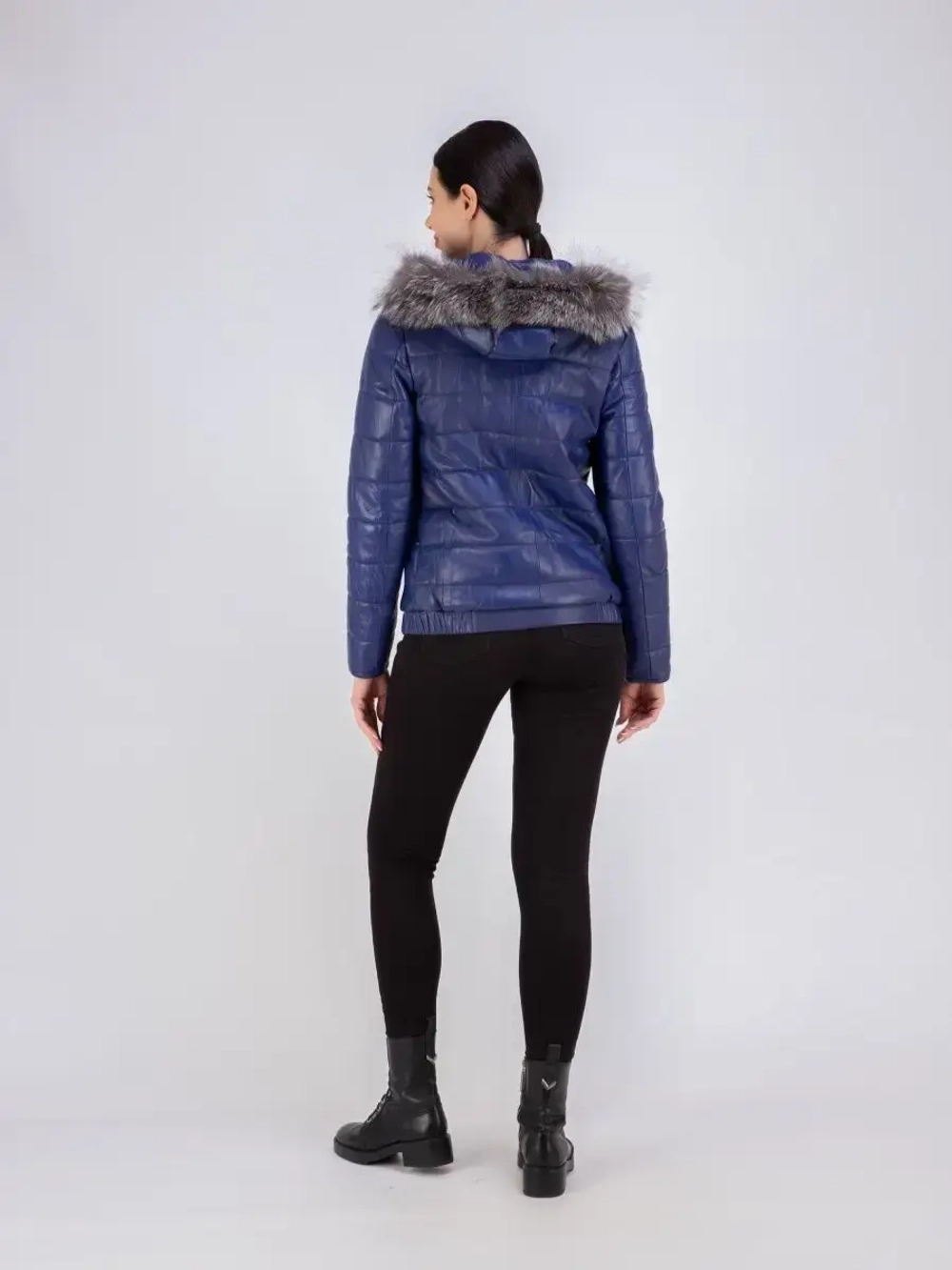 Куртка женская из натуральной кожи с капюшоном Турция