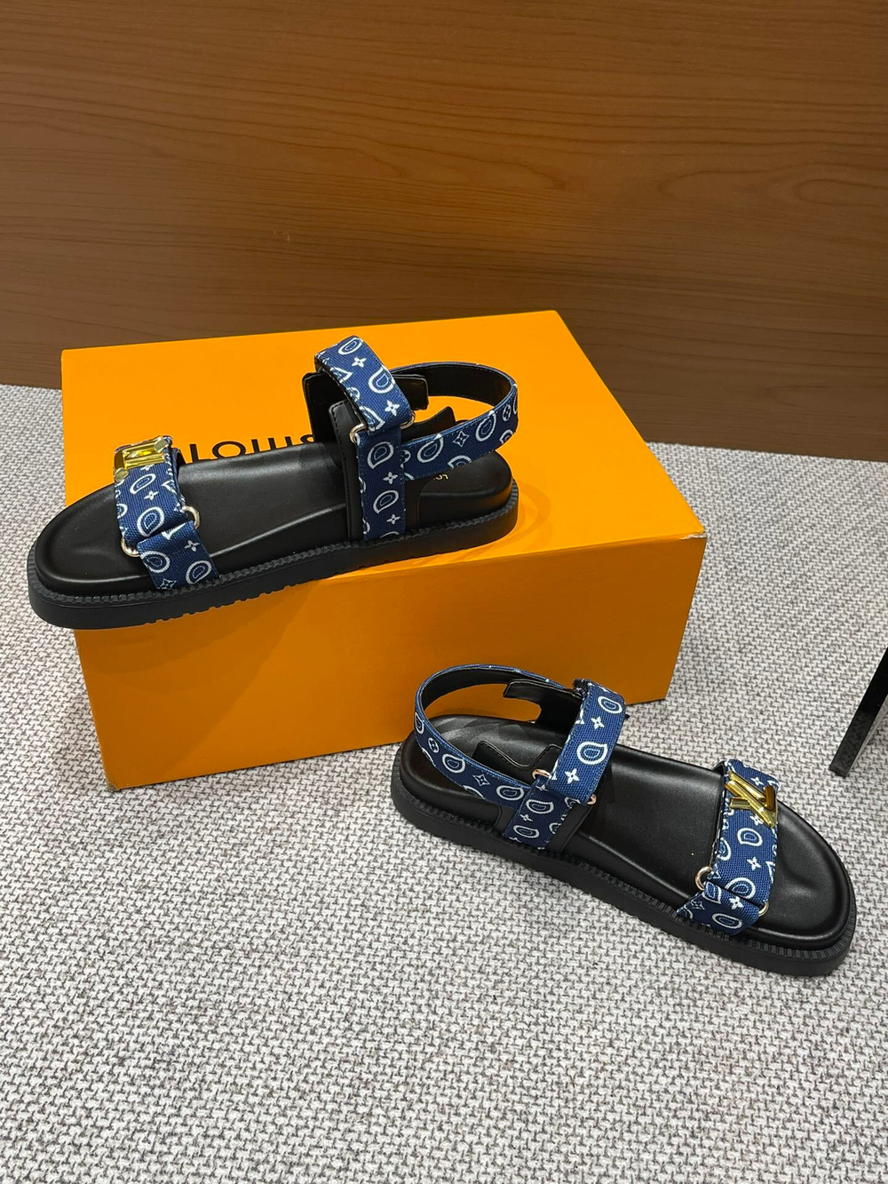 Louis Vuitton Sunset Comfort Flat Sandal